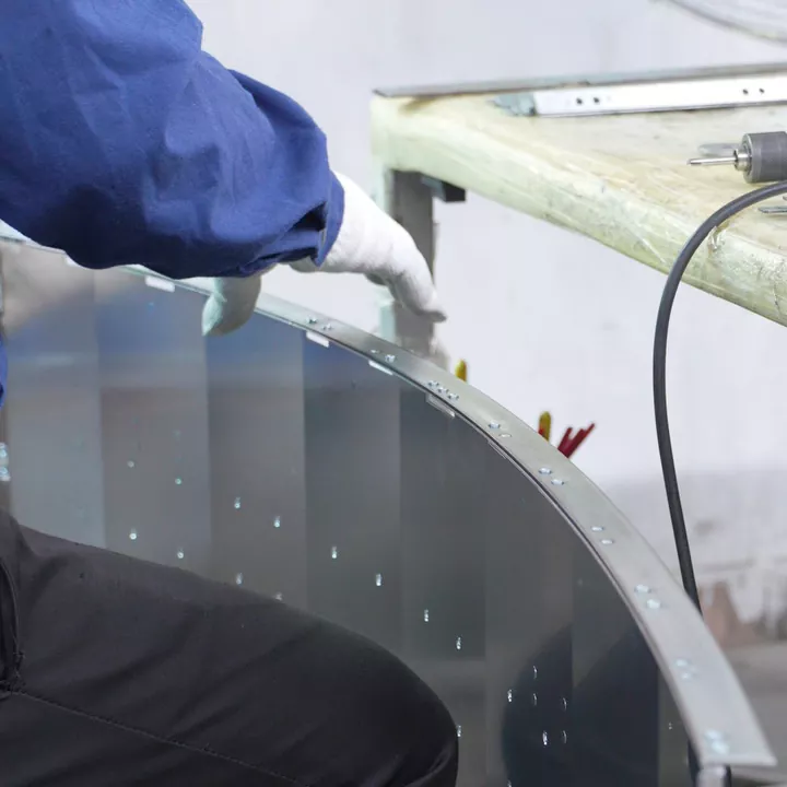 Precisionsböjd plåt